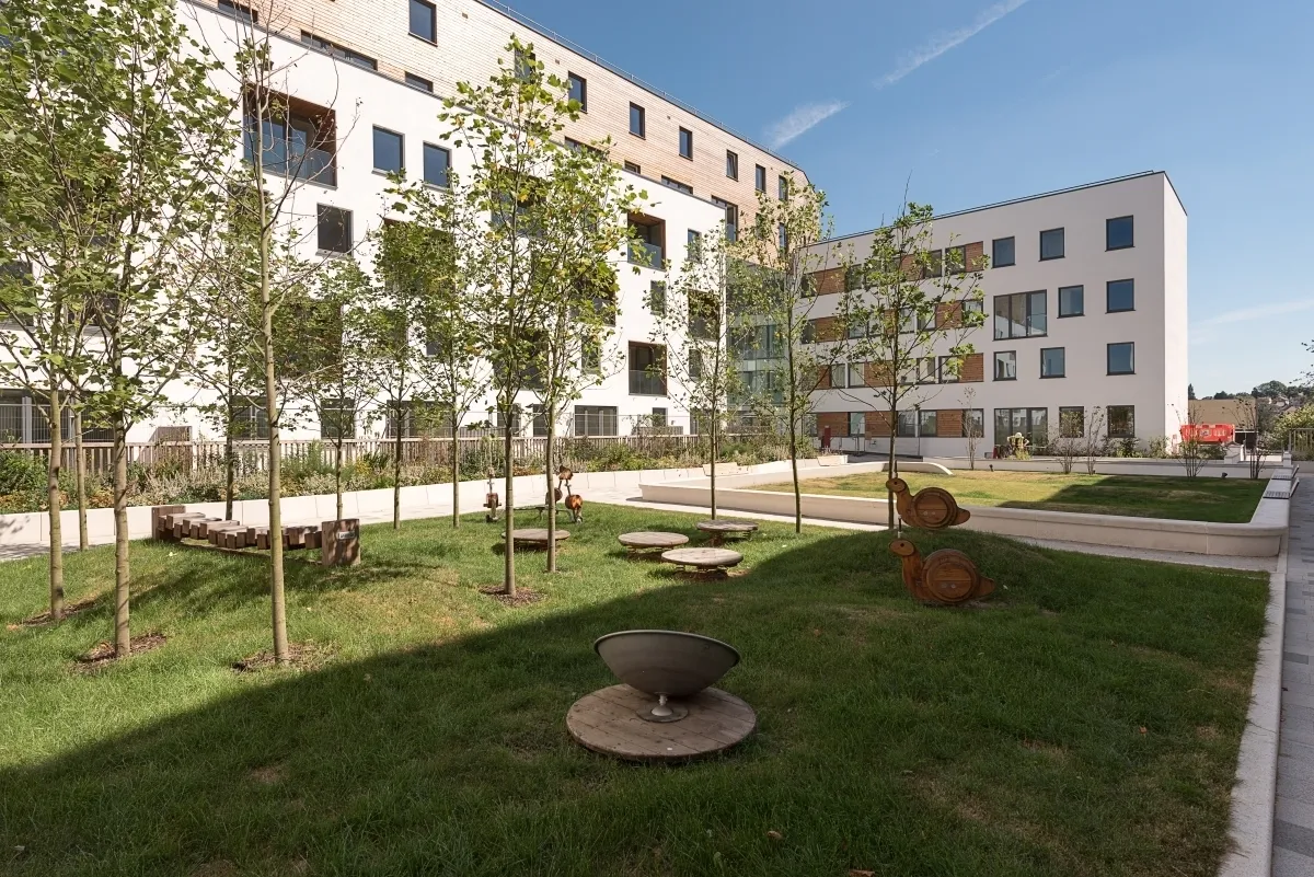 2 bed flat to rent — Capitol Way London NW9