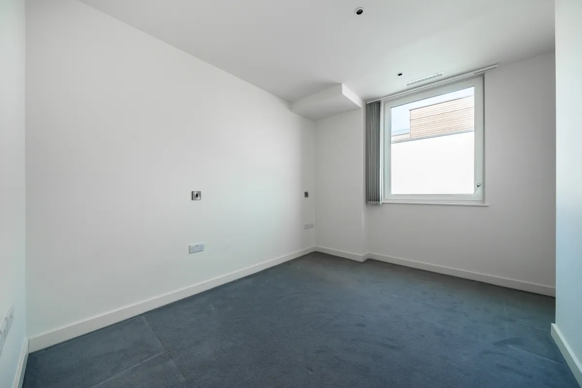 Capitol Way London NW9, photo 5