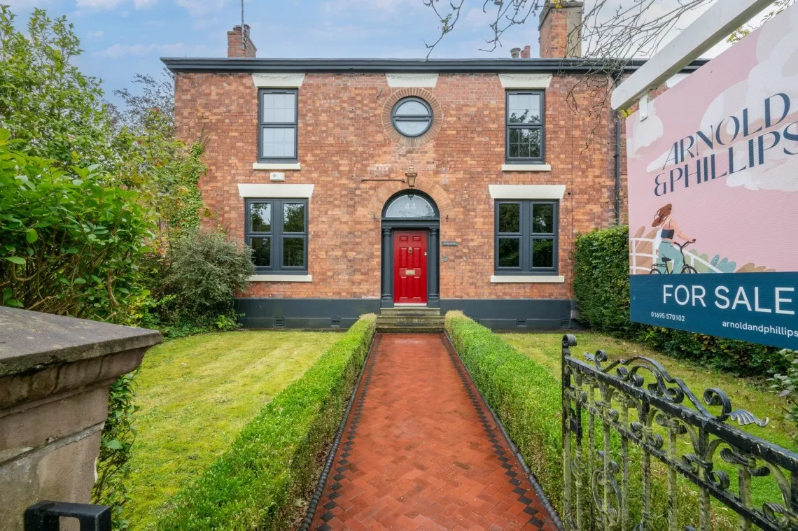 5 bed house for sale, Long Lane, Aughton, L39