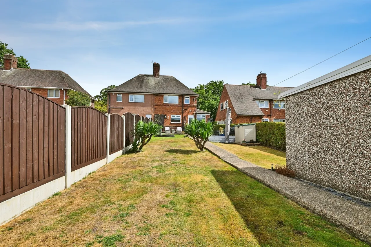 Squires Avenue, Nottingham, NG6, photo 14