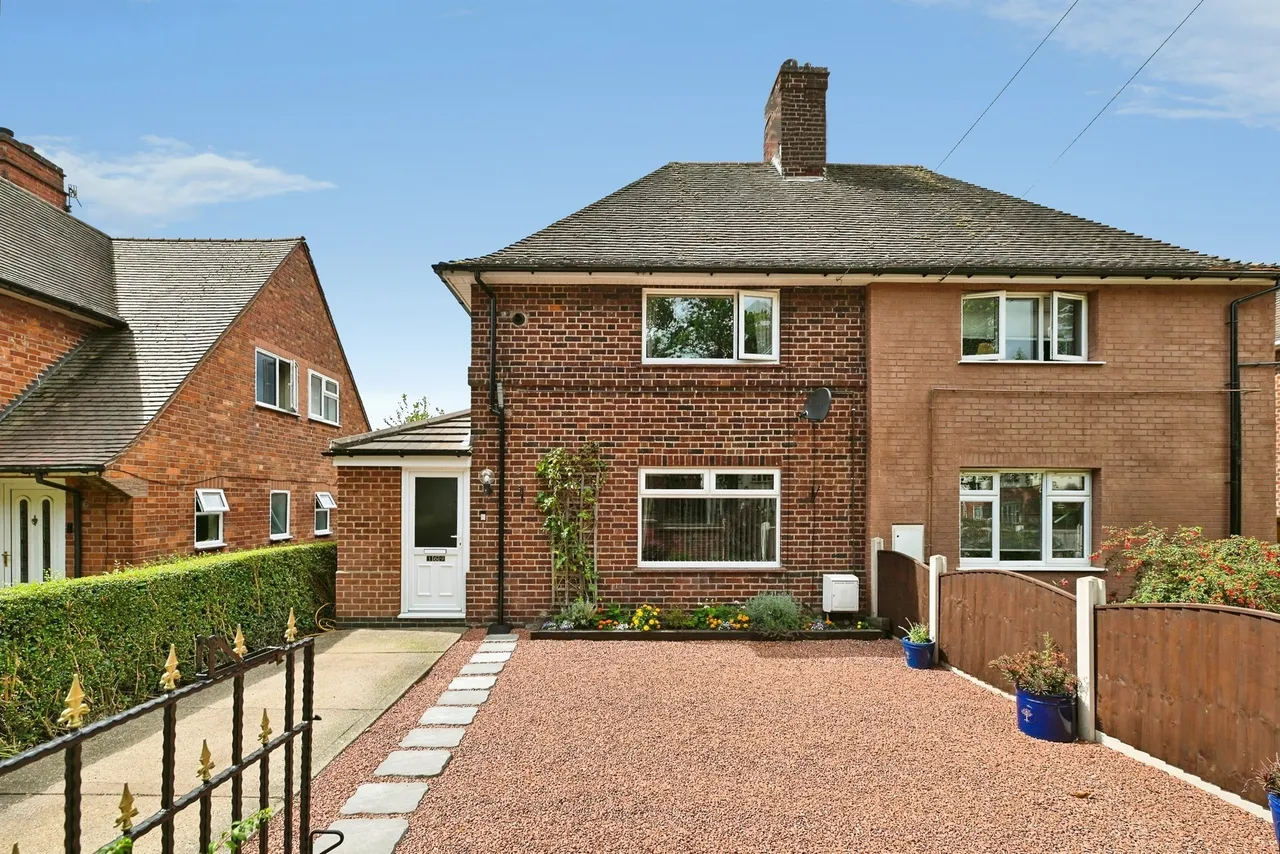 2 bed house for sale, Squires Avenue, Nottingham, NG6