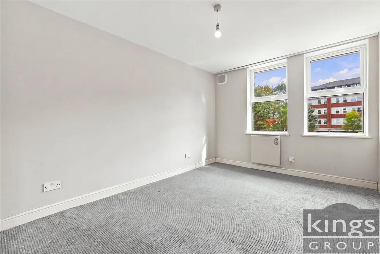 Butlers Court, Waltham Cross, photo 6
