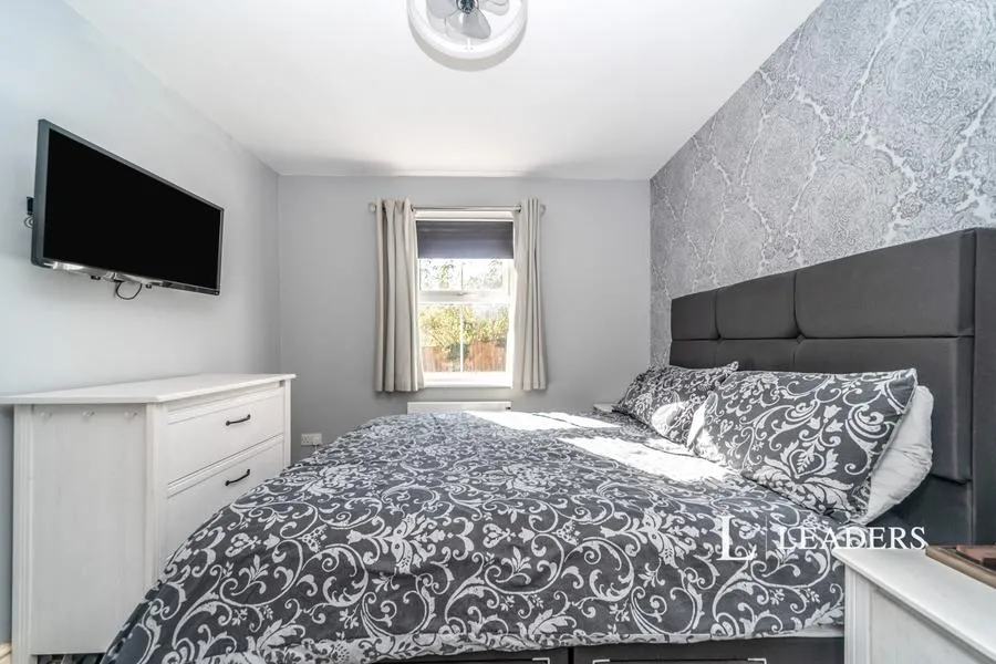 Linclare Place, Eaton Ford, PE19, photo 6