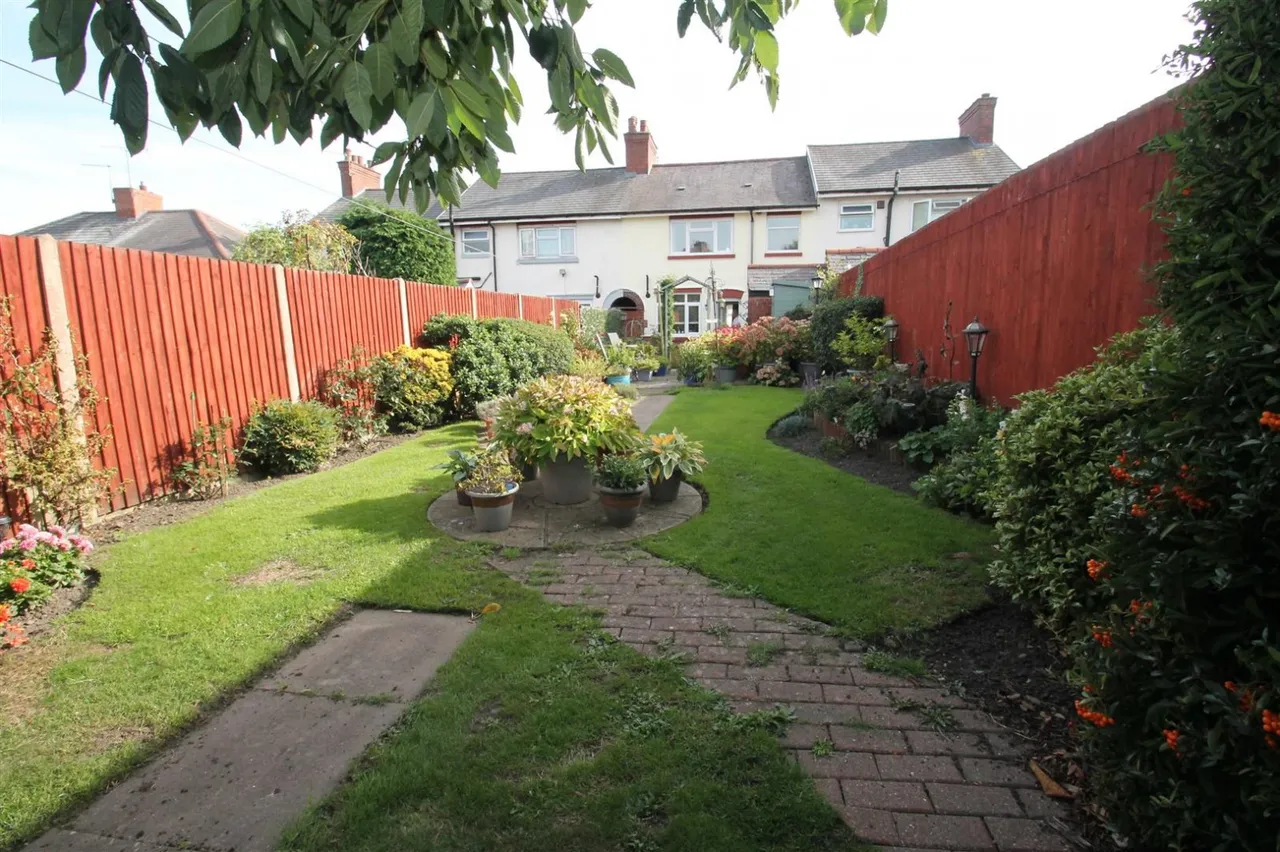 Newbury Lane, Oldbury, photo 7