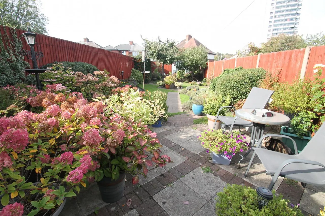 Newbury Lane, Oldbury, photo 15