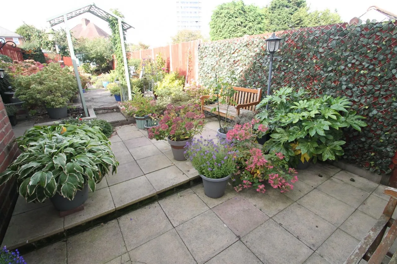 Newbury Lane, Oldbury, photo 14
