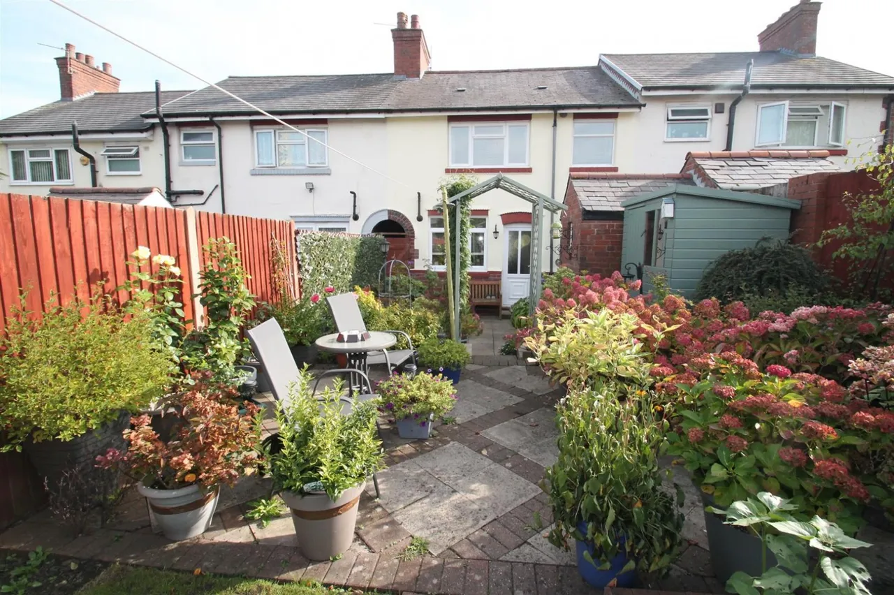 Newbury Lane, Oldbury, photo 16