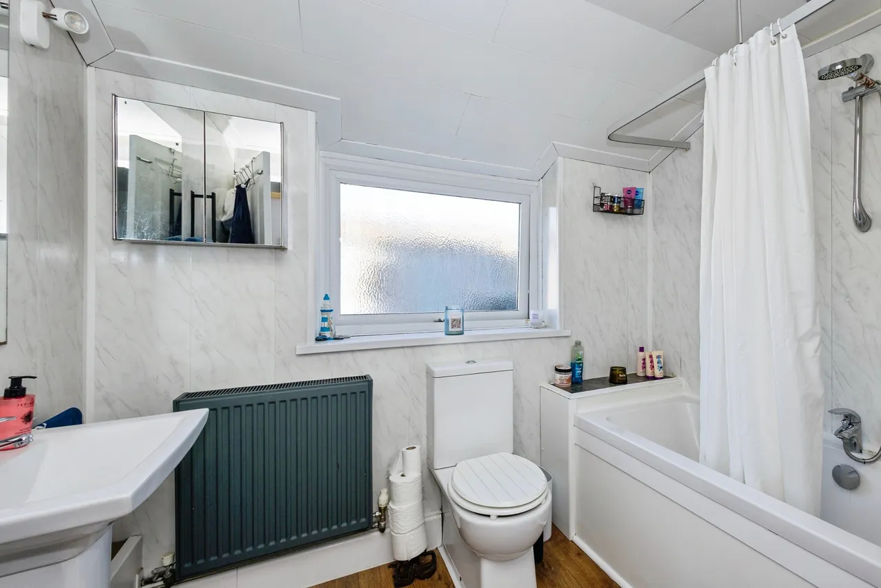 Collis Road, Portsmouth, PO3, photo 13