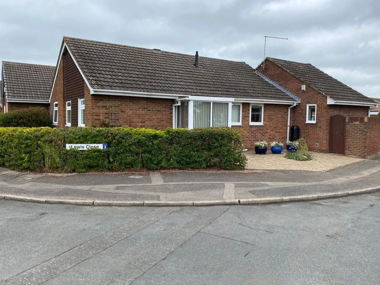 3 bed house for sale — Lewis Close, Newport Pagnell, Buckinghamshire, MK16