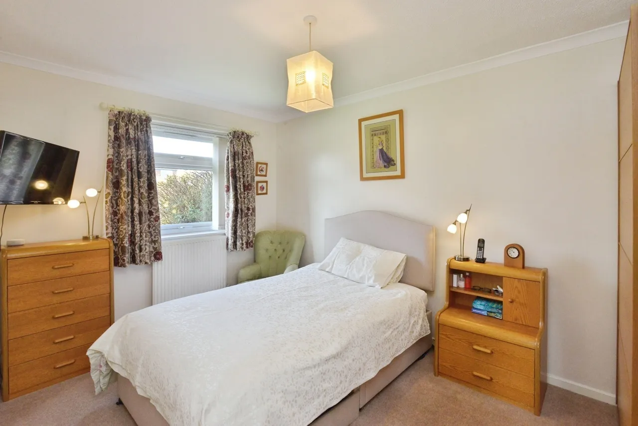 Lewis Close, Newport Pagnell, Buckinghamshire, MK16, photo 12