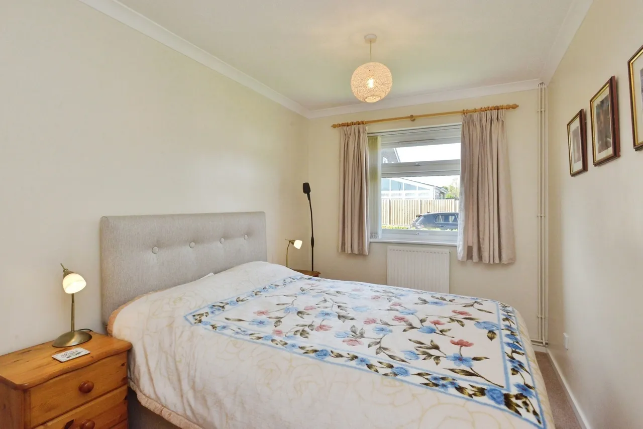 Lewis Close, Newport Pagnell, Buckinghamshire, MK16, photo 11