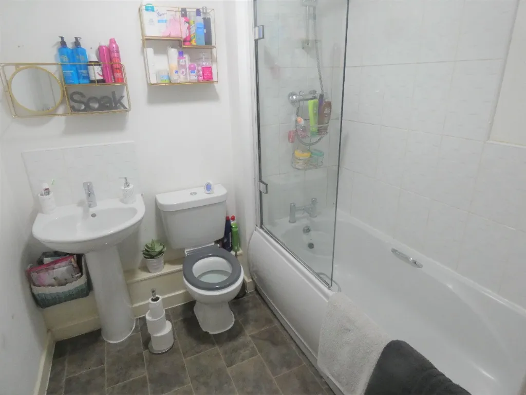 Ivy Graham Close, Manchester, M40, photo 5