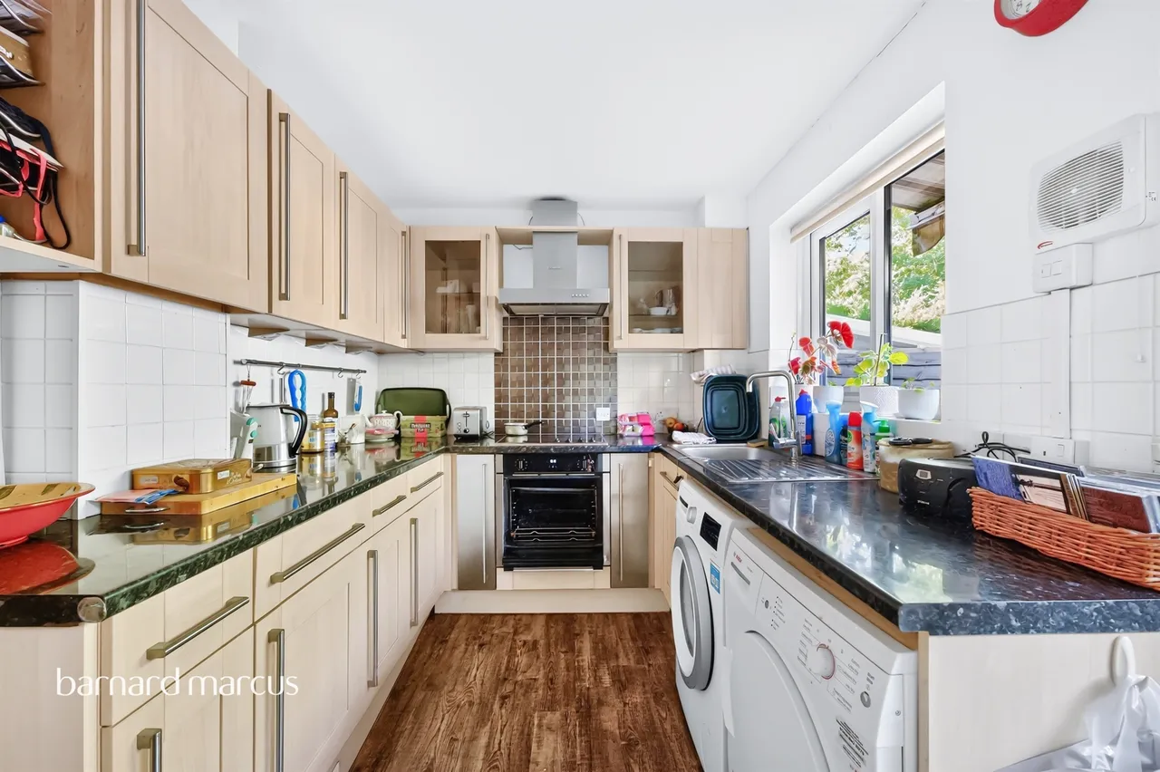 Lake View, North Holmwood, RH5, photo 3