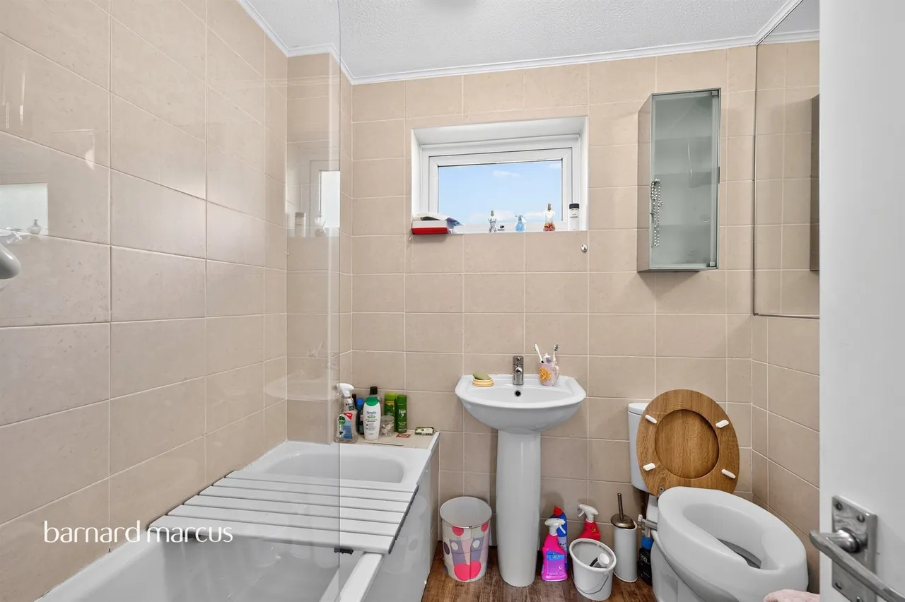Lake View, North Holmwood, RH5, photo 7