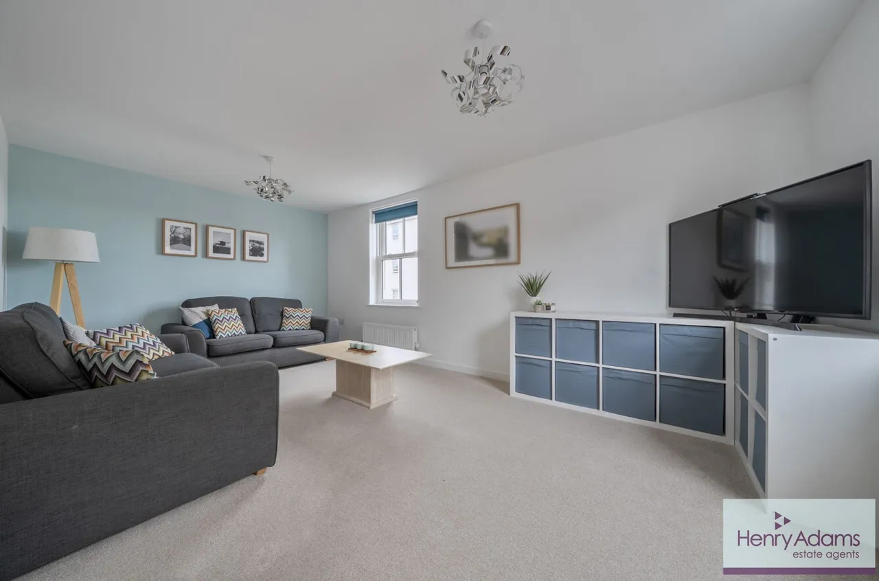 Parker Drive, Waterlooville, PO7, photo 2