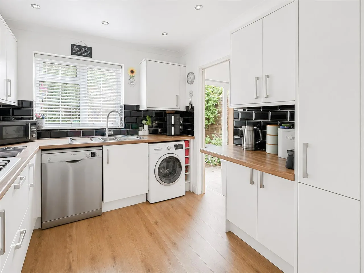Middlesex Road, Bexhill On Sea, TN40 1LP, photo 7