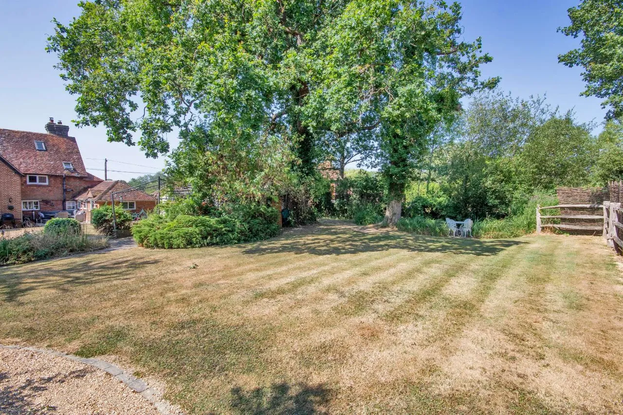 Tonbridge Road, Bough Beech, TN8, photo 2