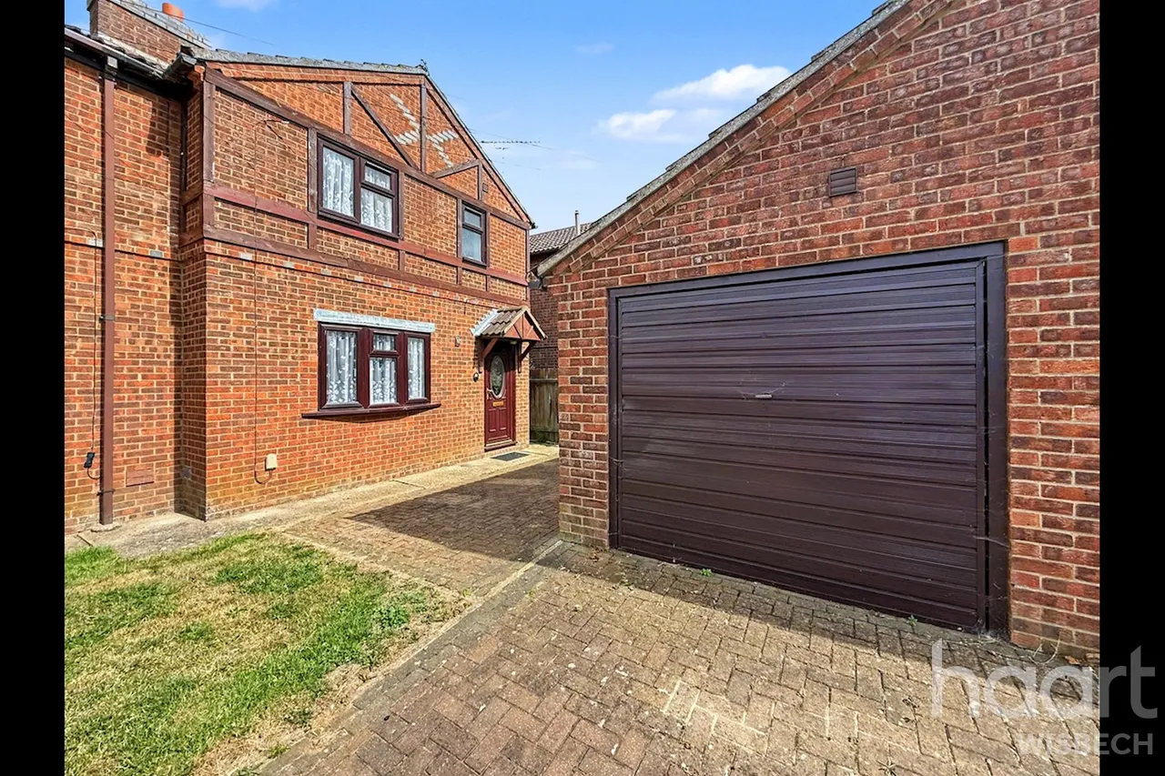 3 bed house for sale, Richmond Way, Leverington, PE13