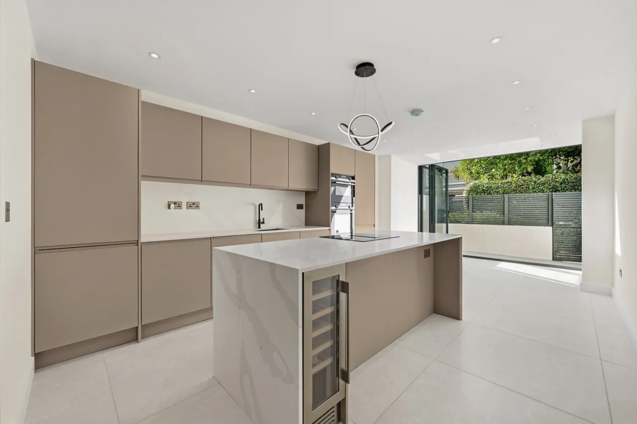 4 bed house to rent, Porchester Terrace, London, W2