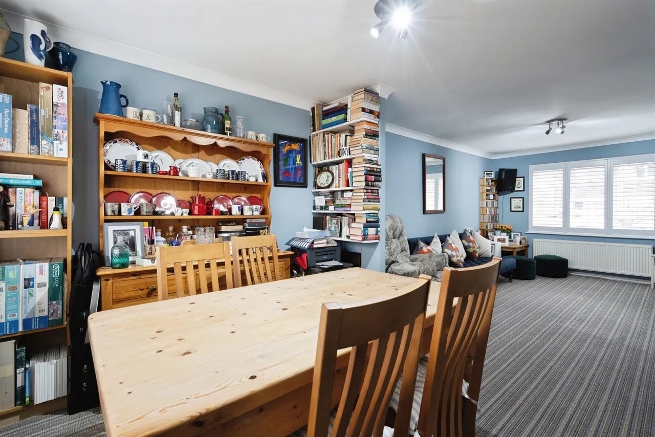 Orchard Way, Barnham, PO22, photo 4