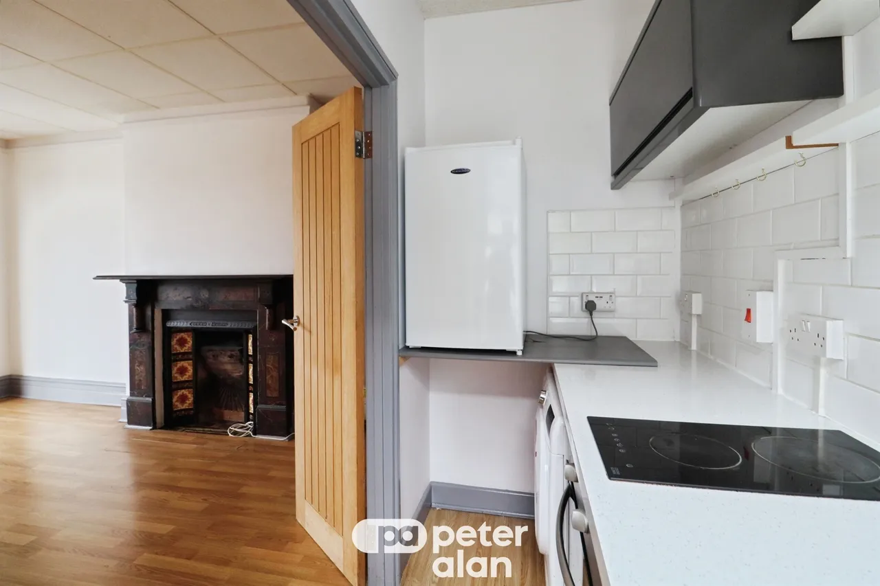Connaught Road, Cardiff, CF24, photo 6
