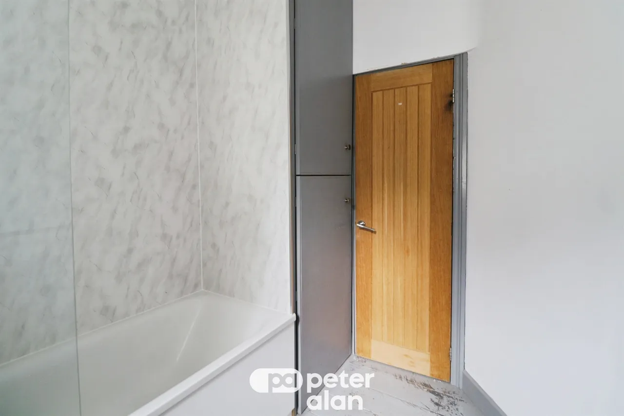 Connaught Road, Cardiff, CF24, photo 10