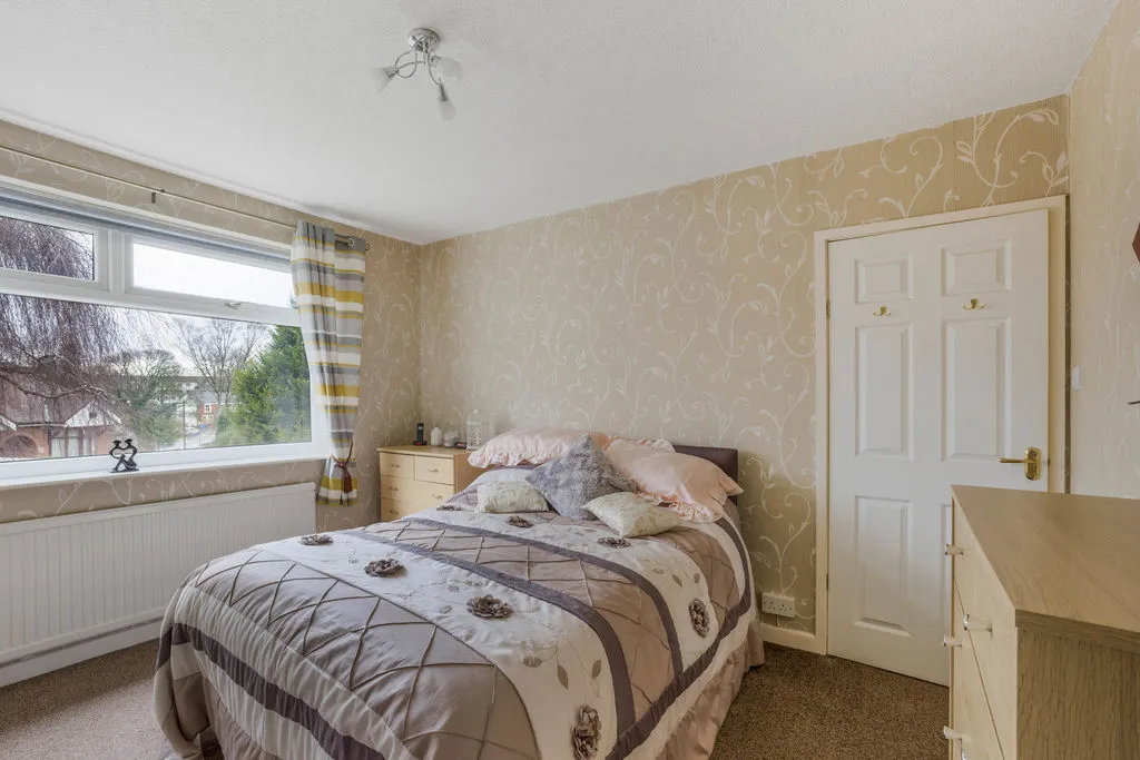 Castle Hill Crescent, Rochdale OL11 4HZ, photo 10