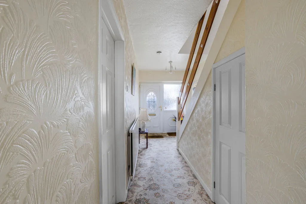 Castle Hill Crescent, Rochdale OL11 4HZ, photo 8