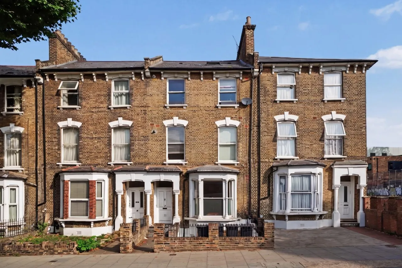 Cazenove Road, London, N16, photo 12