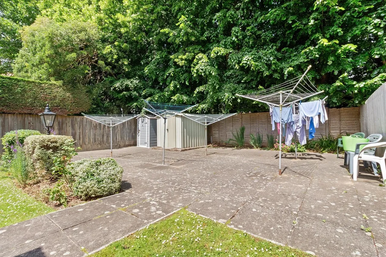 The Courtyard, Offington Lane, Worthing, photo 17