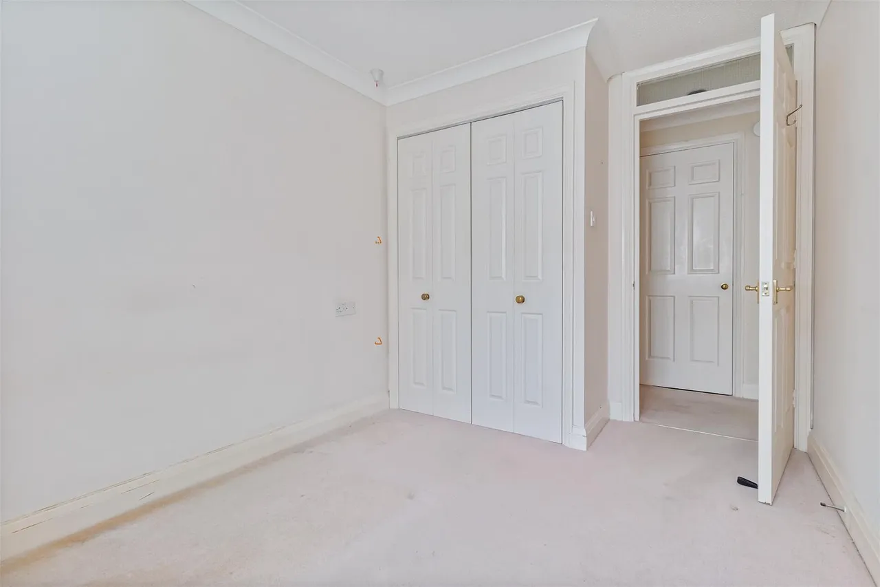 The Courtyard, Offington Lane, Worthing, photo 9