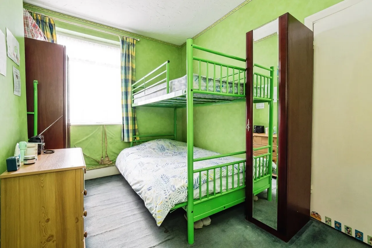 Kempton Road, London, E6, photo 8