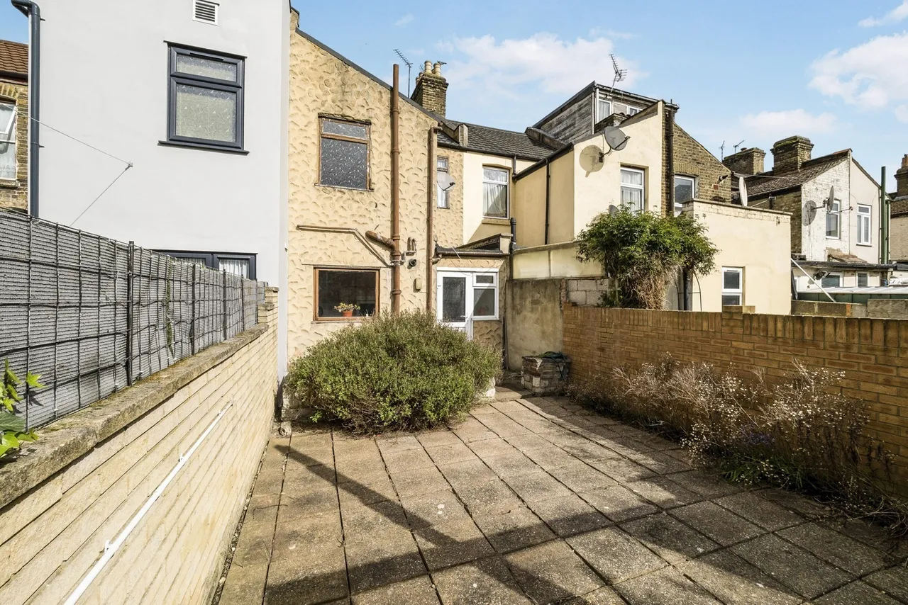 Kempton Road, London, E6, photo 12