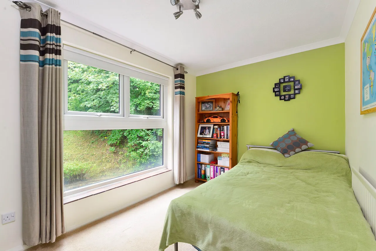 Chapel Fields Charterhouse Road, Godalming, GU7, photo 10