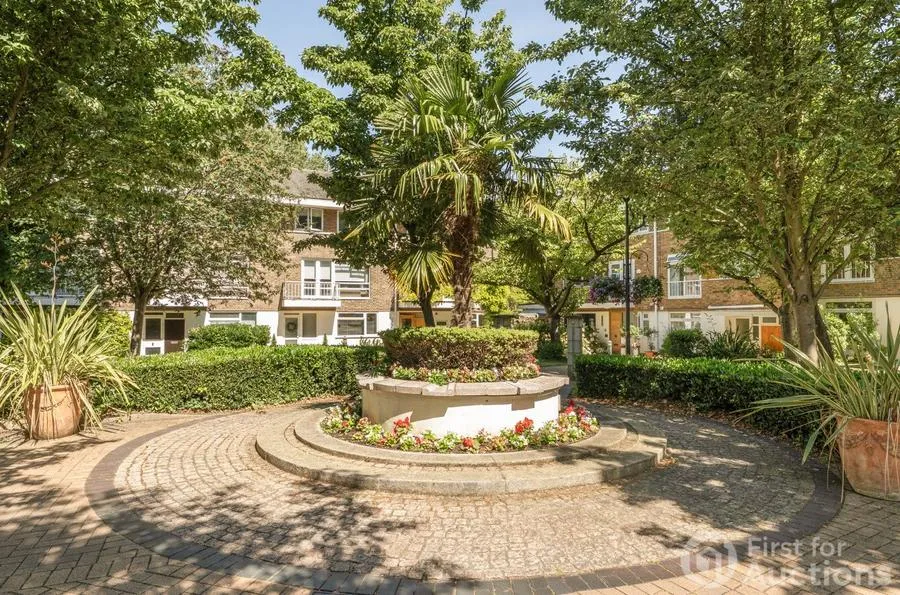 St. Johns Wood Park, London, NW8, photo 13