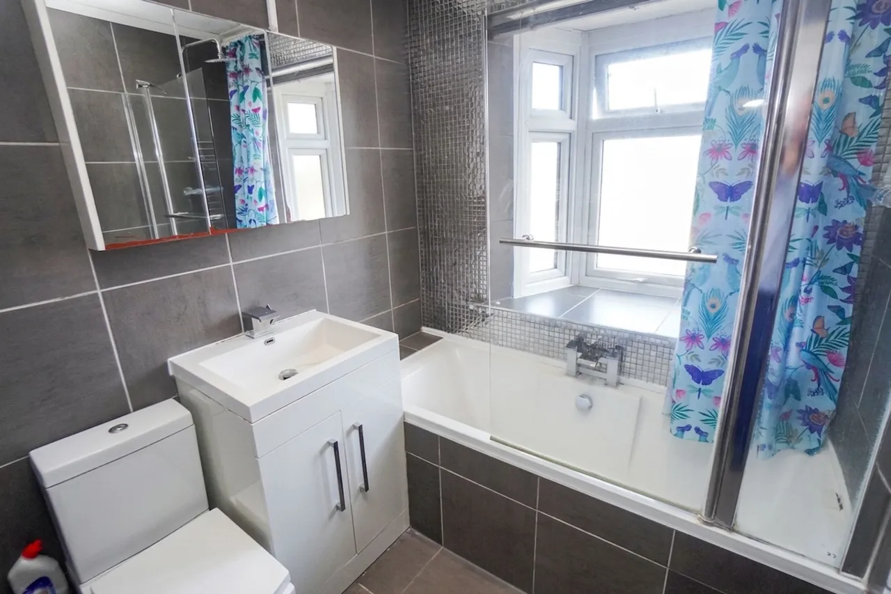 Plumer Road, High Wycombe, HP11, photo 13