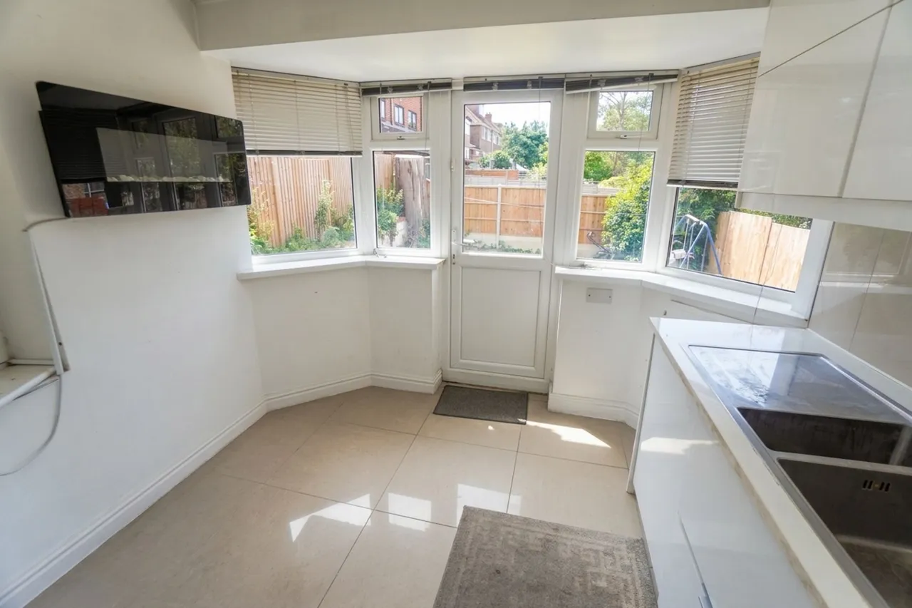 Plumer Road, High Wycombe, HP11, photo 4