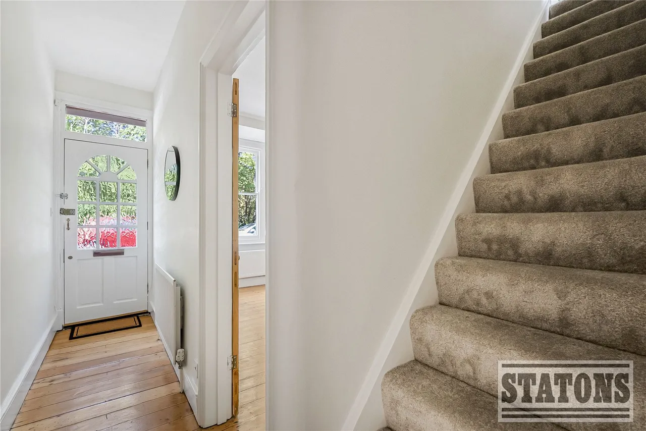 Old Fold Lane, Barnet, EN5 4QN, photo 2