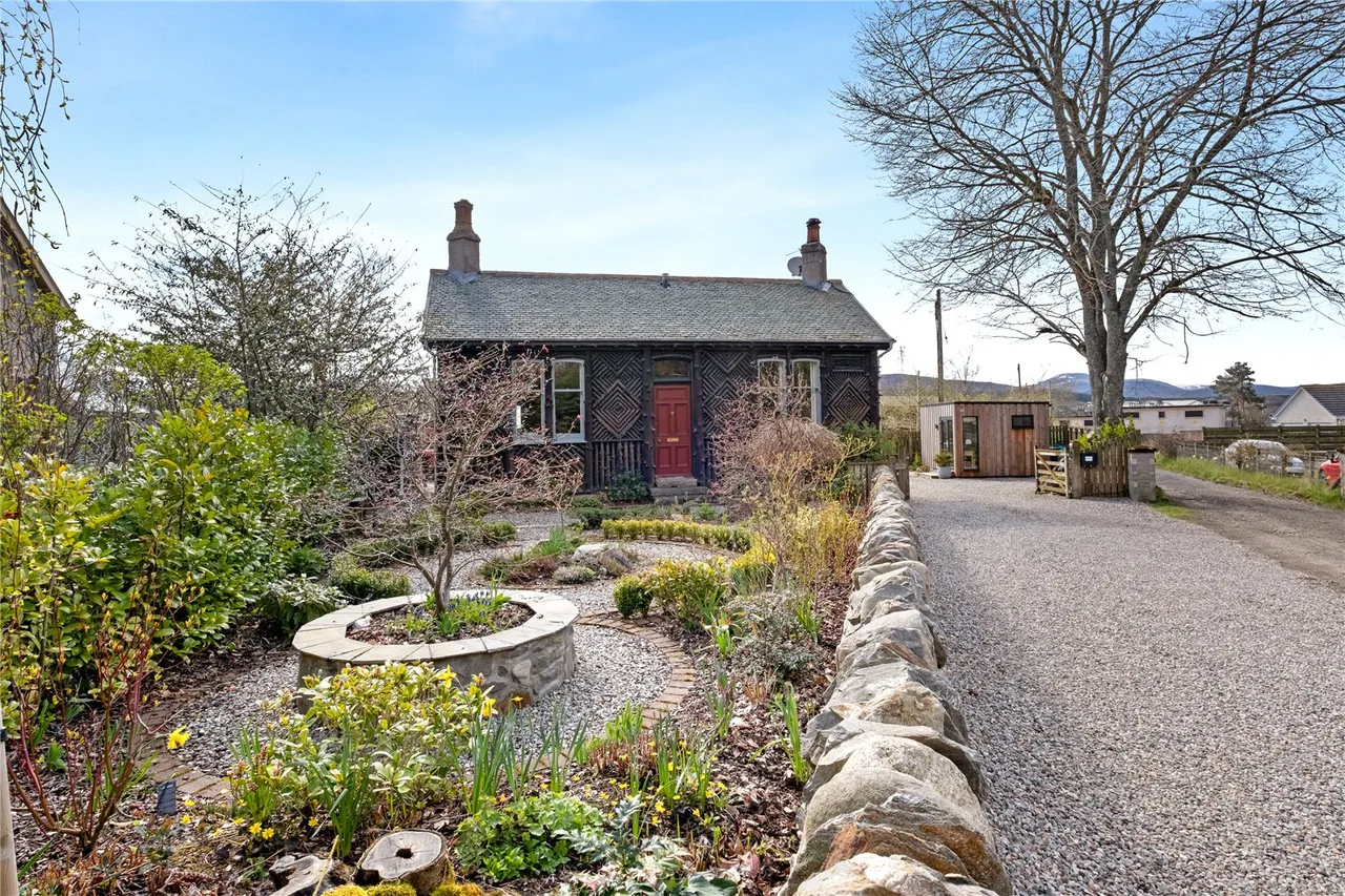 Kildrummie, Newtonmore Road, Kingussie, Highland, PH21 1HF, photo 2