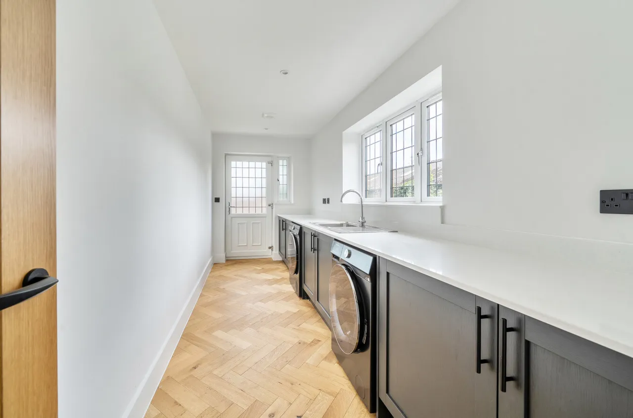 Winchester Road, Botley, SO32, photo 6