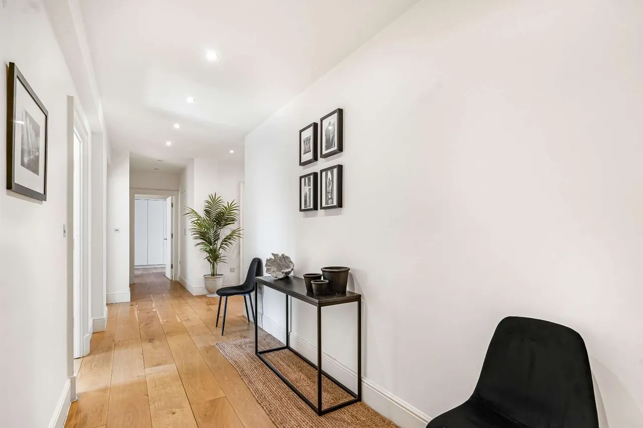 Chesterfield Gardens, London, W1K, photo 17