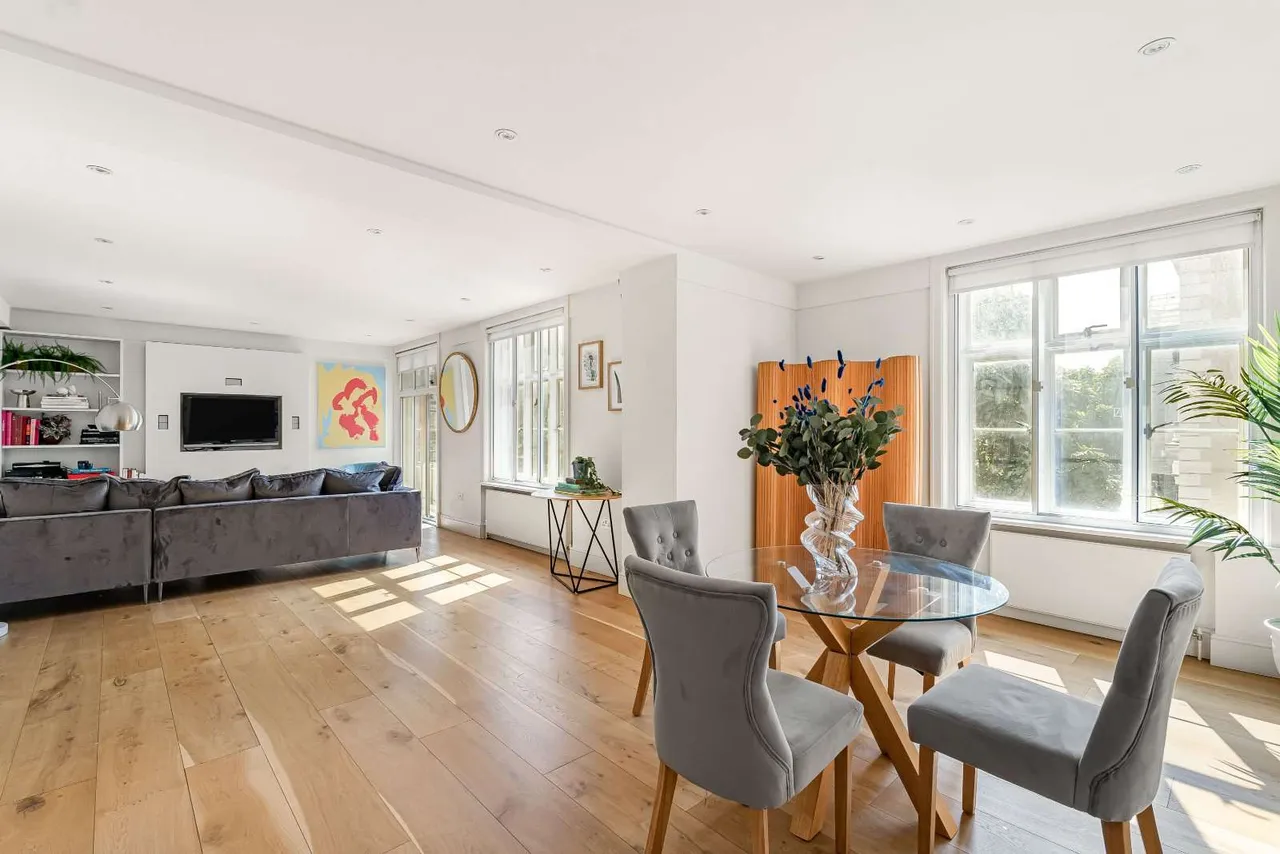 Chesterfield Gardens, London, W1K, photo 4