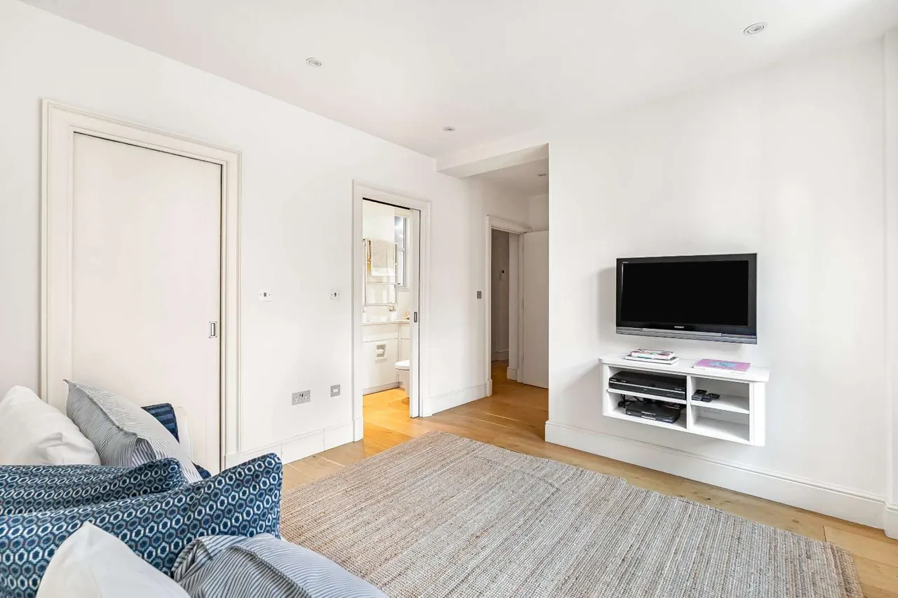 Chesterfield Gardens, London, W1K, photo 12