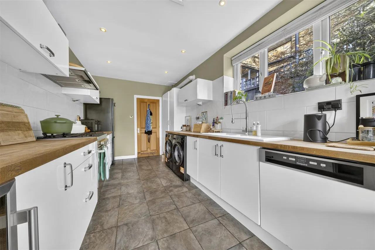 Peel Brow, Ramsbottom, Bury, BL0 0AX, photo 10