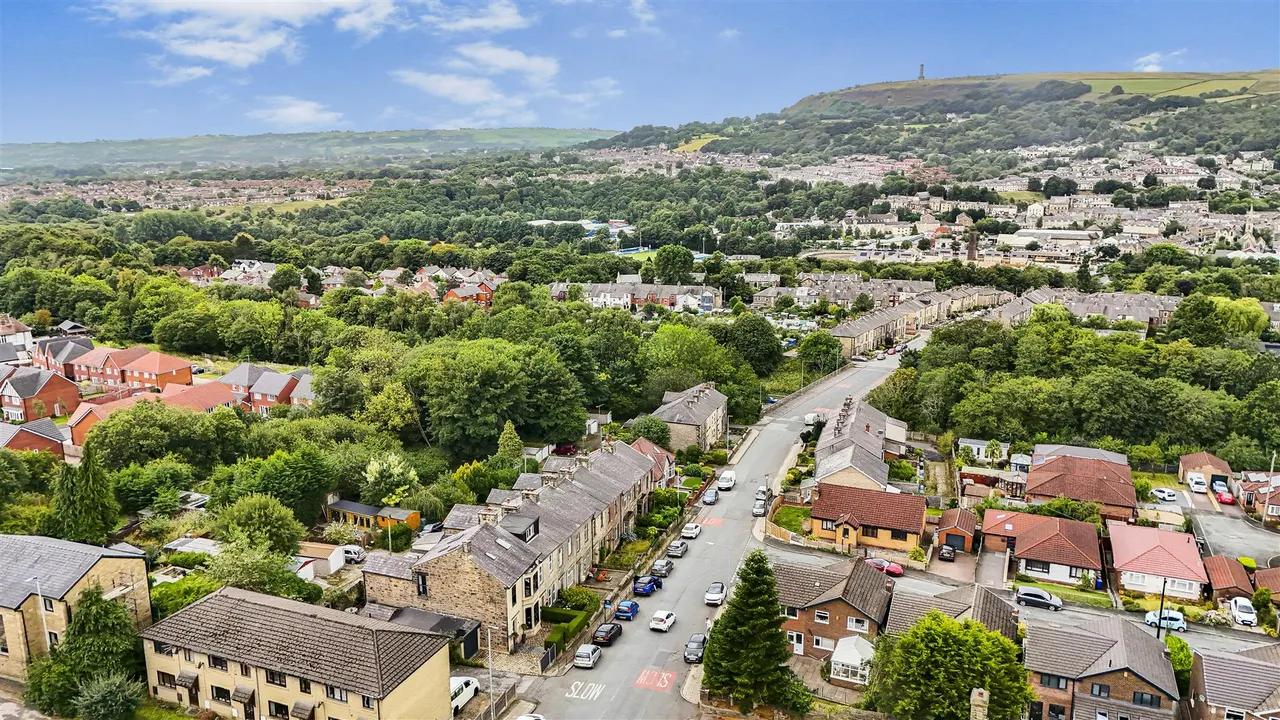 Peel Brow, Ramsbottom, Bury, BL0 0AX, photo 38