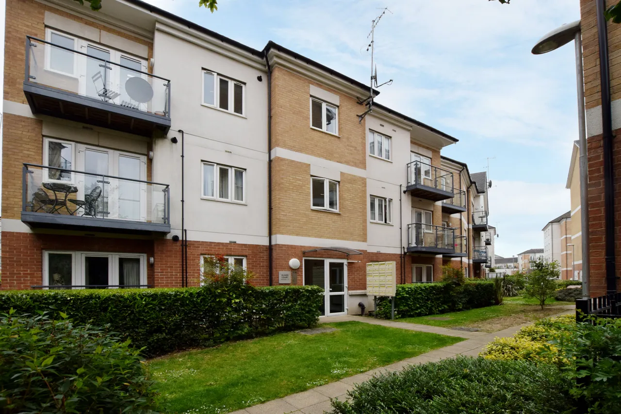 8 Oliver Court, Ley Farm Close, Watford, photo 8