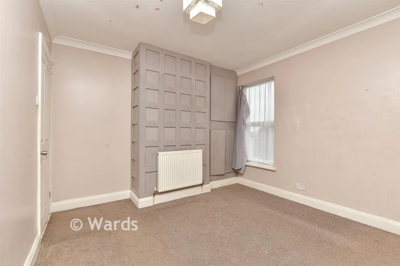 Cross Street, Strood, ME2, photo 10