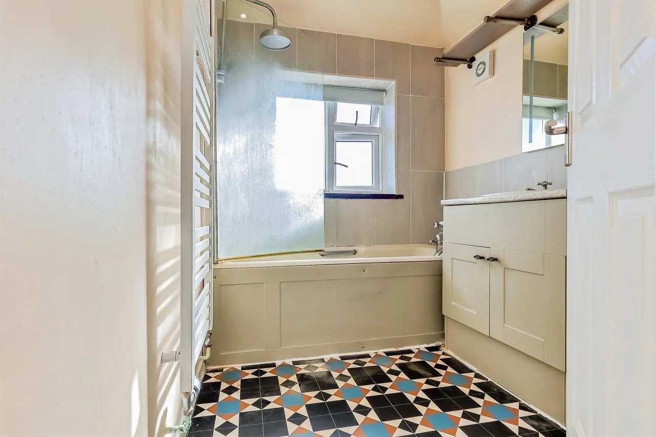 Sutherland Way, Stamford, PE9, photo 18