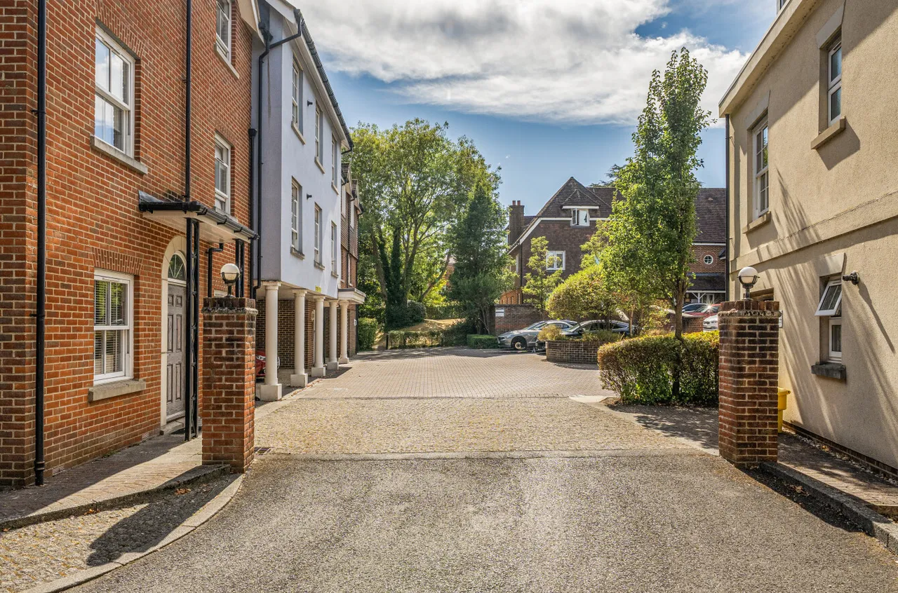 Elim Close, Bishops Waltham, SO32, photo 9