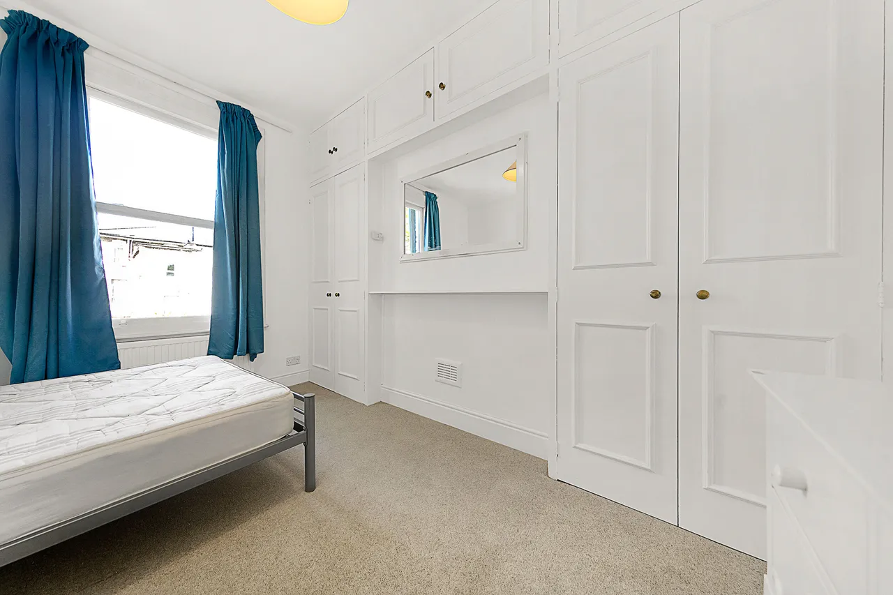 London, SW18, photo 5